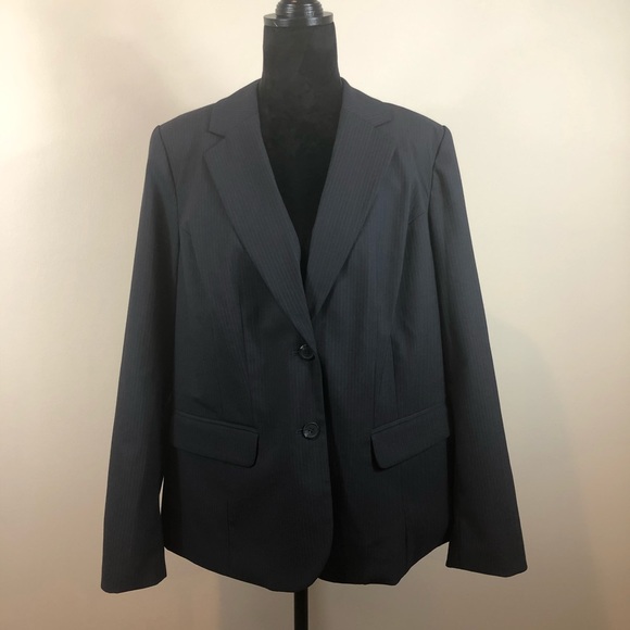 Lane Bryant Gray Striped 2 Button Blazer 18 NWT - Picture 1 of 4